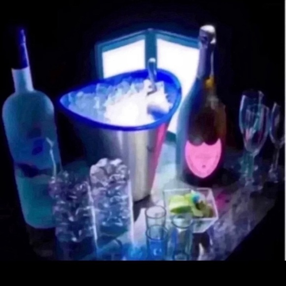 Human Hair Blended Bang Wig - Picture 2 of 12